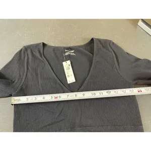 Garage Black Ribbed L Cropped Top Seamless Deep V-Neck Long Sleeve Y2K Look NWT thumbnail 8
