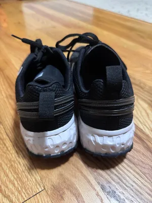 VEJA CONDOR MESH BLACK and WHITE Sneakers size 7 thumbnail 6