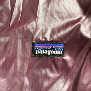 Patagonia Reversible Los Lobos Vest Women Medium Burgundy Fleece Puffer Gorpcore thumbnail 7