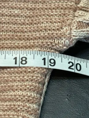 Free People When it rains V-Neck Sweater - Beige size Medium thumbnail 10