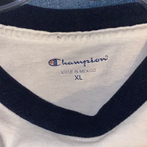 Champion Old School  shirt thumbnail 5