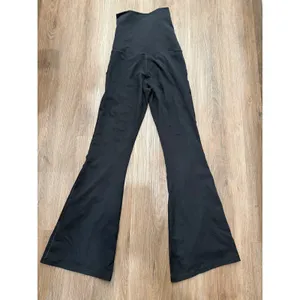 OFFLINE by Aerie The Hugger Foldover Flare Leggings Black High Rise Pockets S thumbnail 3