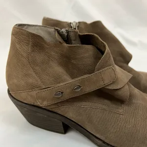 Eileen‎ Fisher Brown Leather Ankle Boots Women's Size 7 Booties Crossover Strap thumbnail 2