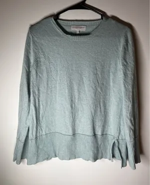 Bianco & Blu‎ Lgt Blue sweater ribbed hemline & side slits Medium Cottage Costal thumbnail 1