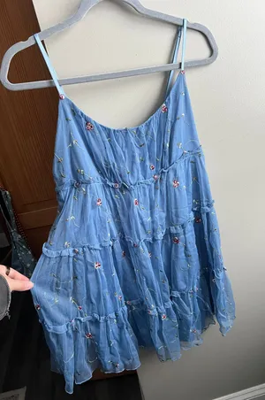 Trixxi Floral Dress thumbnail 1