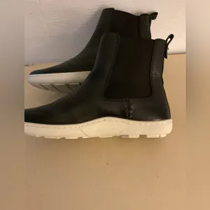 Frye women Black Leather Chelsea Booties with White Sole size 10 thumbnail 12