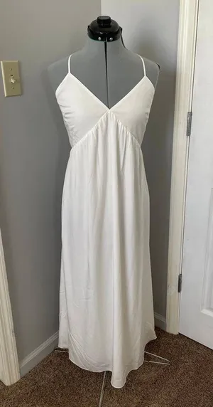 Long White Dress thumbnail 3