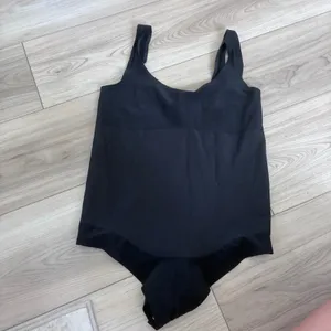 Victorias Secret Black Seamless Thong Bodysuit Scoop‎ Neck Tank Top Medium thumbnail 2