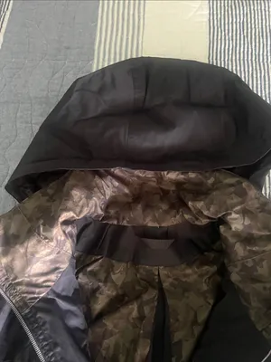 Lululemon fully waterproof rain jacket sz 4 with hidden hood thumbnail 3