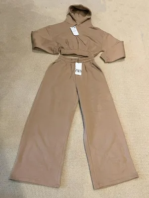 ZARA Long Sleeve Sweatsuit Set With Hoodie And Wide Legs Size XS thumbnail 1