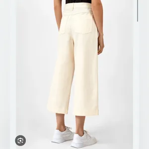 Vince Cropped Wide Leg Pleated Pants Cream Linen Blend Culotte Minimalist Size 6 thumbnail 2
