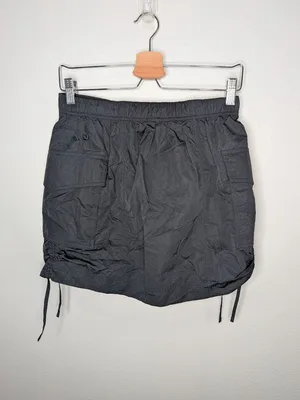 Lululemon Black Nylon Cargo Mini Utility Skirt Size Small thumbnail 2