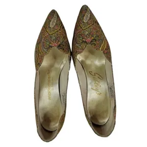 Mademoiselle Heels Gold Size 6.5 thumbnail 2