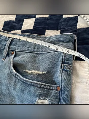 18W Madewell Relaxed High Rise Jean Shorts with Raw Hem and Distressing thumbnail 8