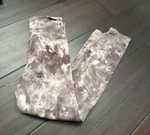 Lululemon Leggings thumbnail 1