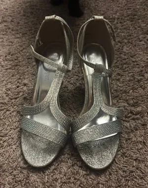 Silver Slipper Silver heels thumbnail 1