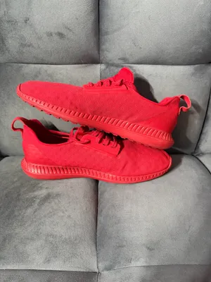 Under Armour SMGX men Size 9 Used All Red Sneakers thumbnail 2