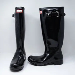 NEW Hunter Women's Rubber Knee High Rain Waterproof Shiny Boots Black 10 thumbnail 1