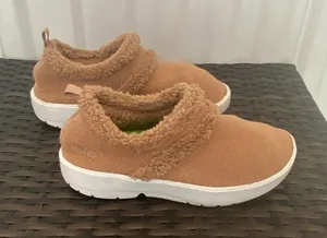 Oofos Oocoozie Mules chestnut women’s size 7 thumbnail 1