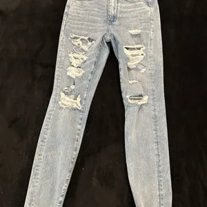 American Eagle 🦅 360 Next level stretch distressed hem skinny thumbnail 2