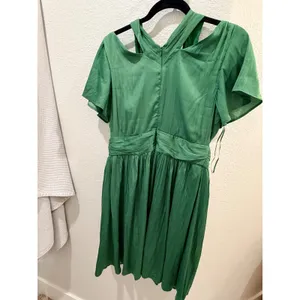 Anthropologie Green Pleated Mini Dress Cold Shoulder V-Neck Size 8 NWT thumbnail 5