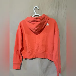 North face sweatshirt thumbnail 3