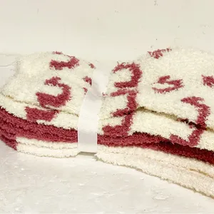 True Religion Fleece‎ Sherpa Slipper Socks NEW Size 9-11 Multi Color Print thumbnail 3
