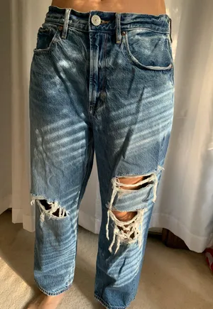 American Eagle Outfitters Boyfriend Jeans thumbnail 1