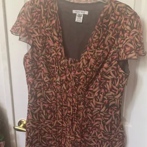 FINAL MARKDOWN Nine West silk top 14 thumbnail 1