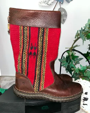Born Concept Boots size 9.5 thumbnail 1