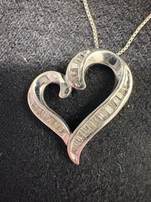 Heart Silver Necklace w/small diamonds thumbnail 3