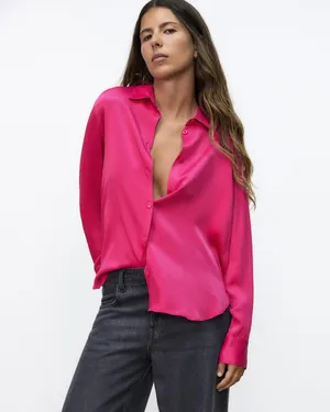 Zara Hot Pink Satin Button-Down Blouse Wide Cuffs Size Medium🎀 thumbnail 2