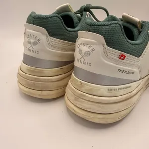 On Running The‎ Roger Pro Oyster Tennis Shoes Forest Green White Womens Size 9 thumbnail 2