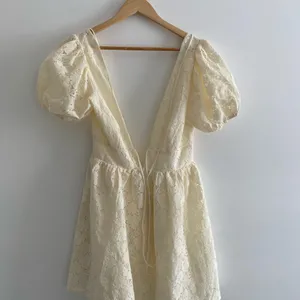 Windsor Cream Lace Midi Dress thumbnail 8