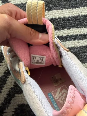 Vans Pastel Multi-Color Suede High-Top Sneaker Sk8-Hi MTE 2.0 DX SZ 6 Women’s thumbnail 8