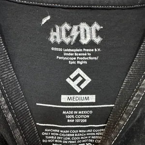 AC/DC Hells Bells High Voltage Tshirt size Medium thumbnail 4