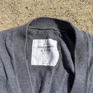Vintage Y2K Abercrombie & Fitch Cashmere Blend Cardigan Size M thumbnail 3