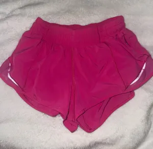Lululemon Hotty Hot Shorts 2.5" thumbnail 1