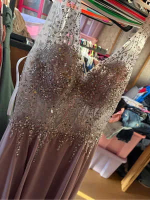 Dancing Queen Embellished V-Neck Prom Dress in Mauve thumbnail 4