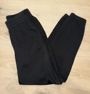 Vintage Y2K-style FILA joggers thumbnail 1