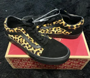 VANS old skool black suede animal print lace up shoes sneakers women’s 9 new thumbnail 1