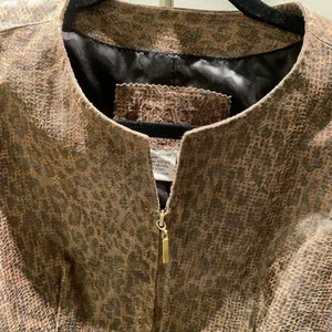 Live A Little 100% Leather Jacket Leopard pattern zippered thumbnail 8