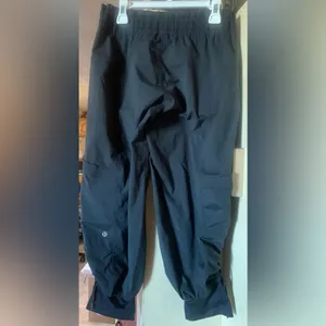 Lululemon Dance Studio Mid-Rise Crop 25" Black size 4 thumbnail 2