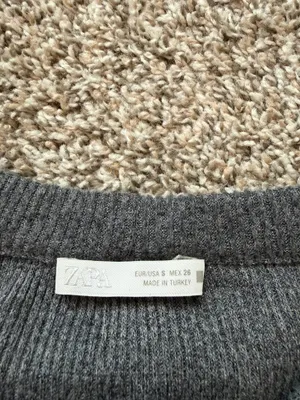 Zara sweater thumbnail 2