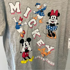 Disney Mickey and Friends‎ Women's Gray Graphic Tee NWT thumbnail 2