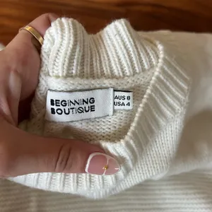 Beginning Boutique Cream Sweater Short Set thumbnail 6