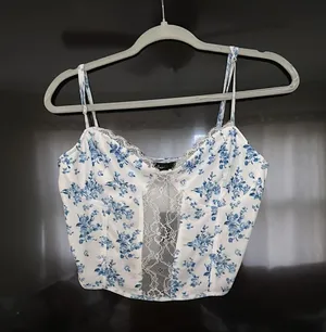 Lulu’s Lace Sleeveless Bustier Top thumbnail 6
