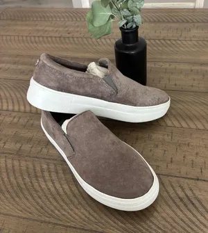 Steve Madden sneakers thumbnail 1