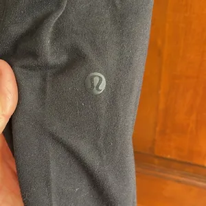 Lululemon cinch waist jogger size small thumbnail 4