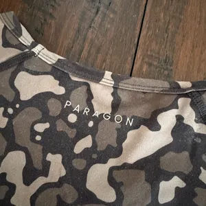 Paragon Fitwear Gray Camo Crop Active Top Size S thumbnail 5